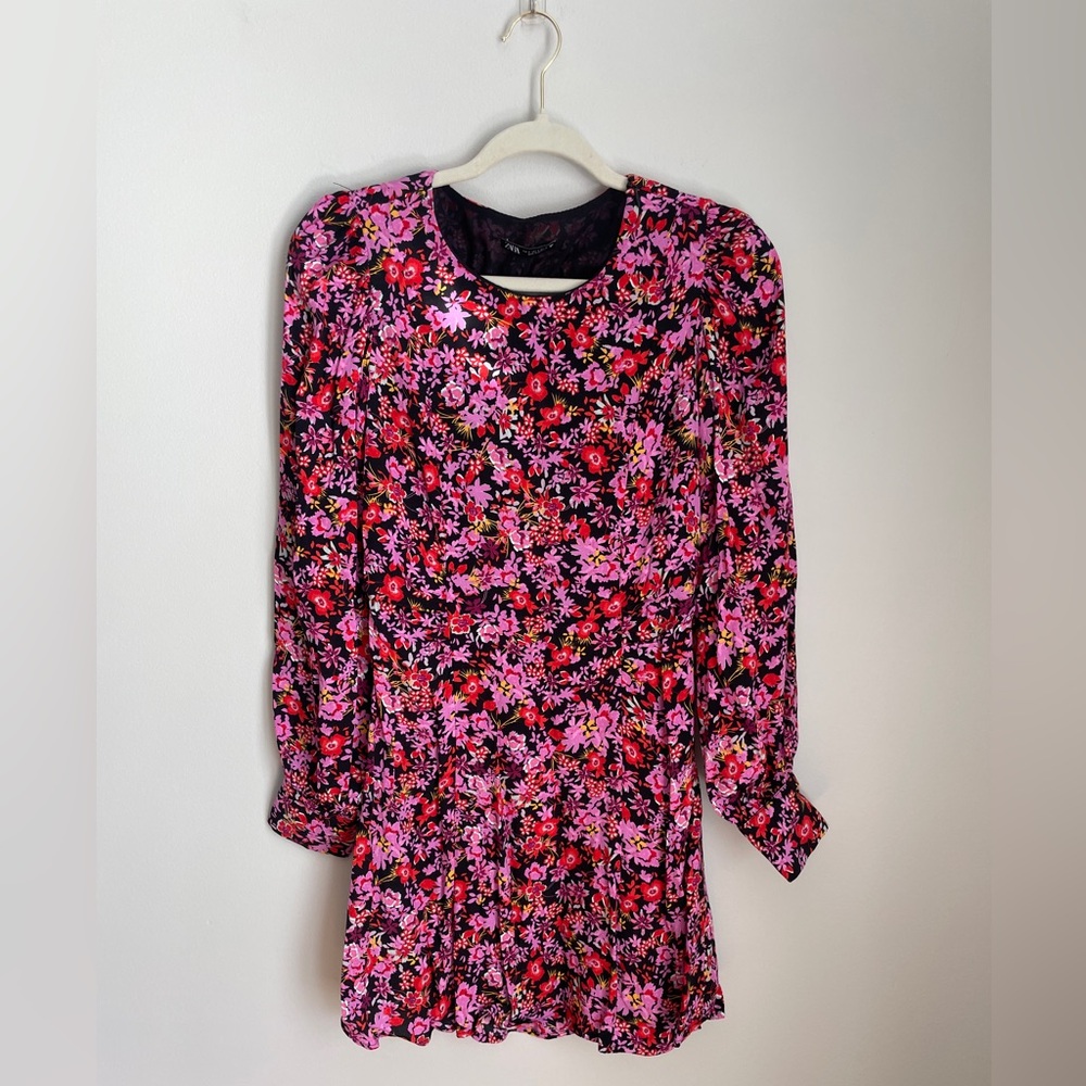Zara Floral Long Sleeve Mini Dress Pink Red Keyhole Back Women’s Size Small